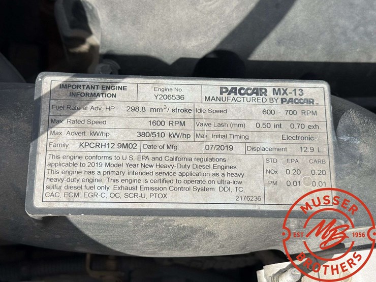 2020-kenworth-t680-image-40