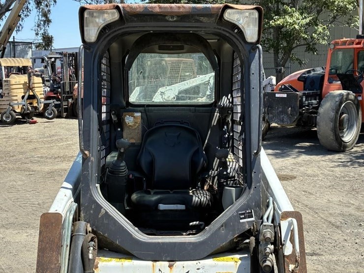 2022-bobcat-t450-image-14