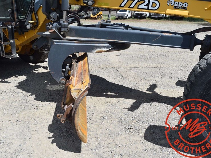 2008-deere-772d-image-23