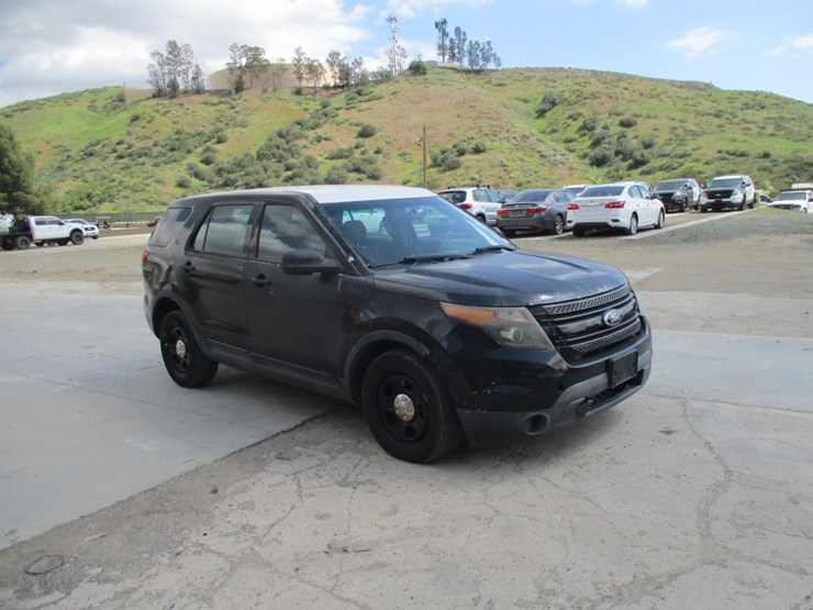 2014-ford-explorer-image-2