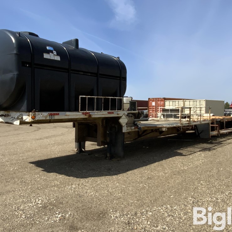2001 Fontaine DFT-5-8048WSAW Tri/A Drop Deck Sprayer Tender Trailer W/3200-Gal Tank