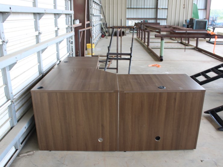 #1054-•-office-furniture-image-4