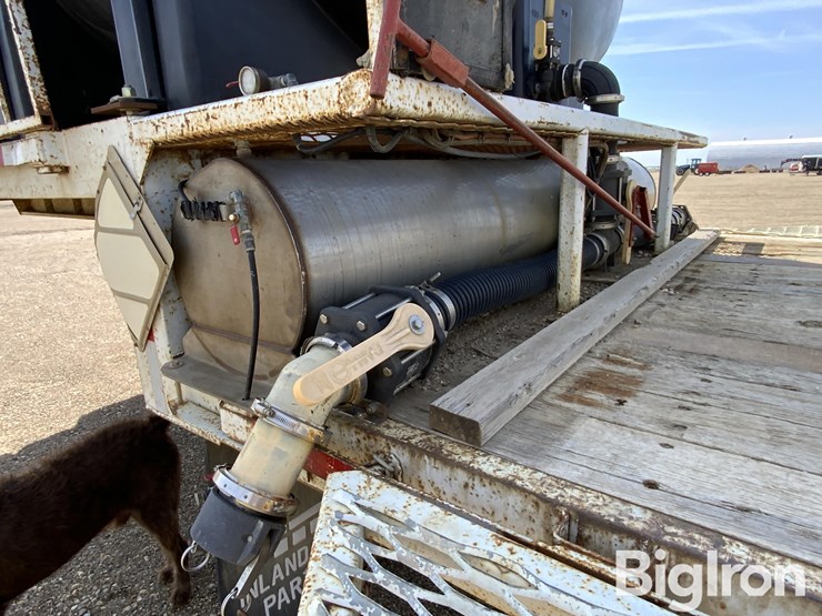 2001-fontaine-dft-5-8048wsaw-tri/a-drop-deck-sprayer-tender-trailer-w/3200-gal-tank-image-9