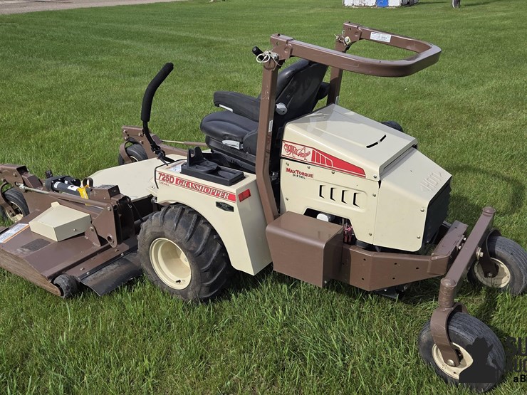 2014-grasshopper-725dt6-image-7