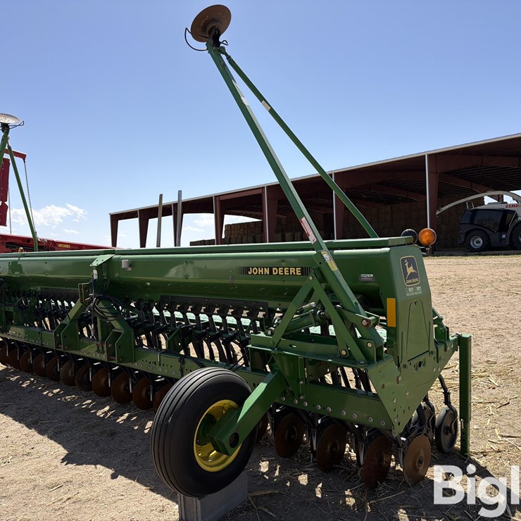 JOHN DEERE 520