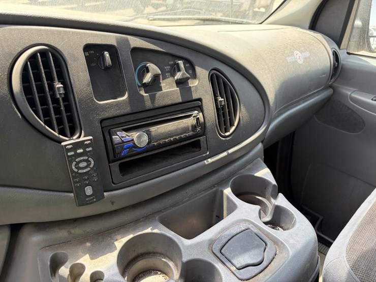 2003-ford-e350-sd-image-16
