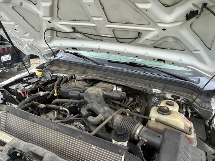 2011-ford-f550-image-7