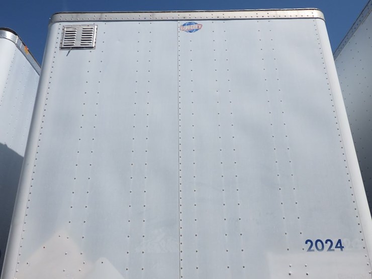 2005-utility-4000d-x-image-3