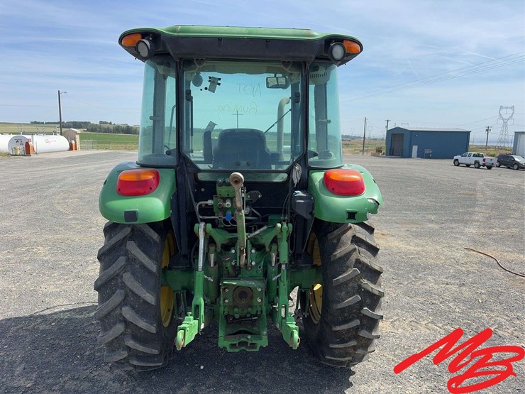 2012-john-deere-5100m-image-4