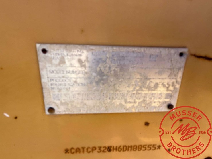 caterpillar-cp-323c-image-15