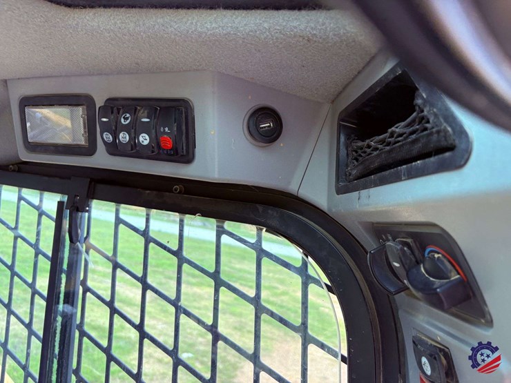 2018-caterpillar-299d2-xhp-image-75