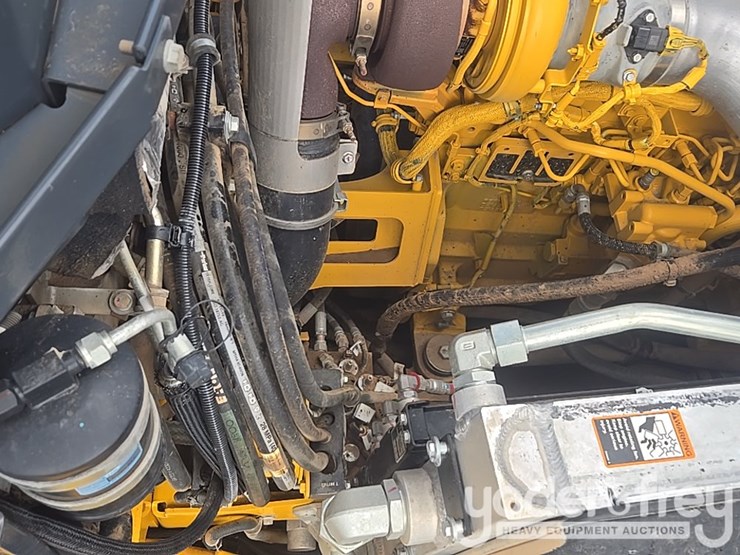2023-deere-260e-image-46