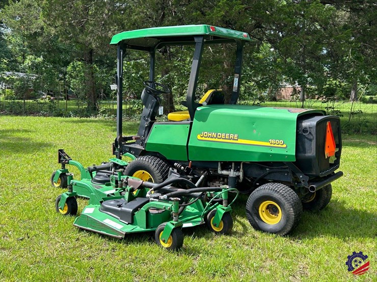 john-deere-1600-image-3