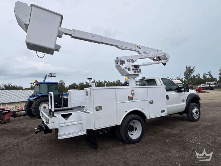 2015-ford-f550-image-3