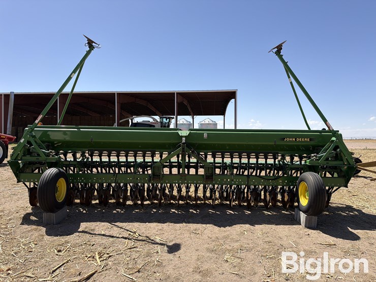 john-deere-520-image-2