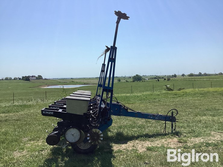john-deere-300-image-4
