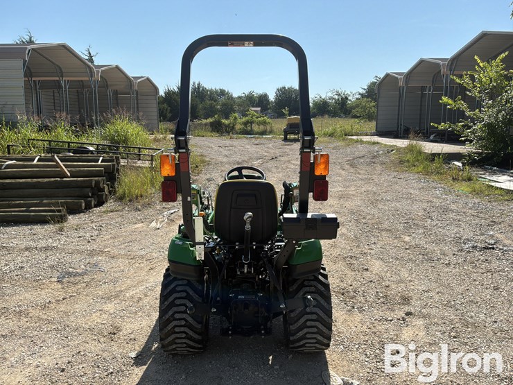 2025-john-deere-1023e-image-6