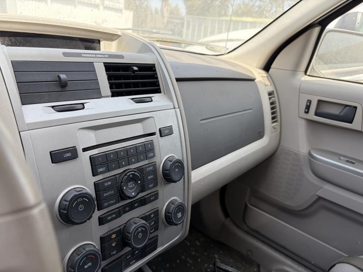 2008-ford-escape-hybrid-image-16