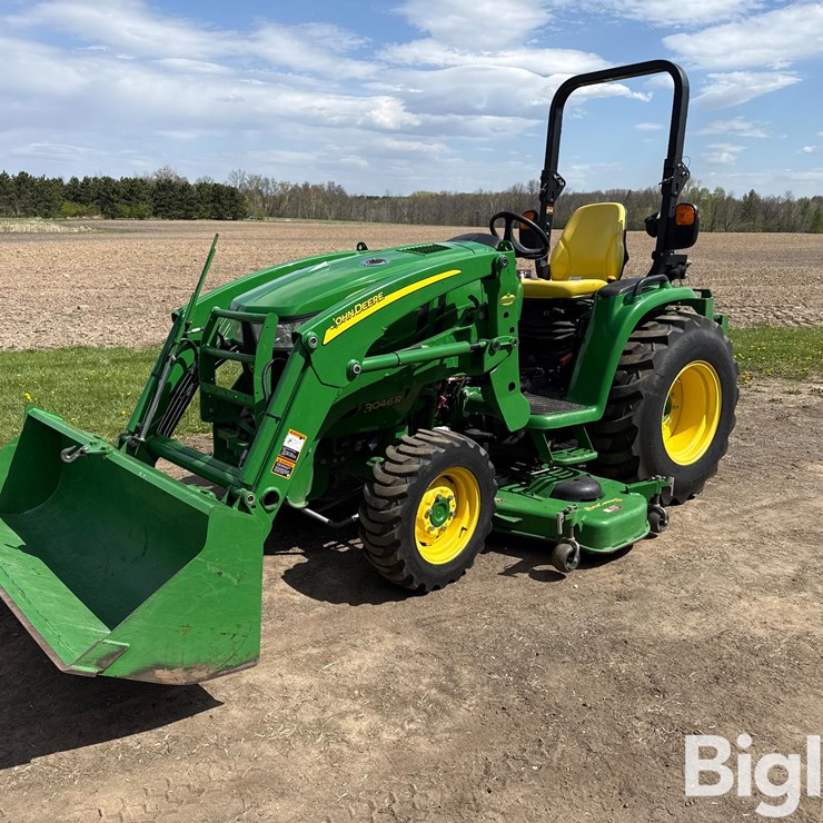2015 JOHN DEERE 3046R