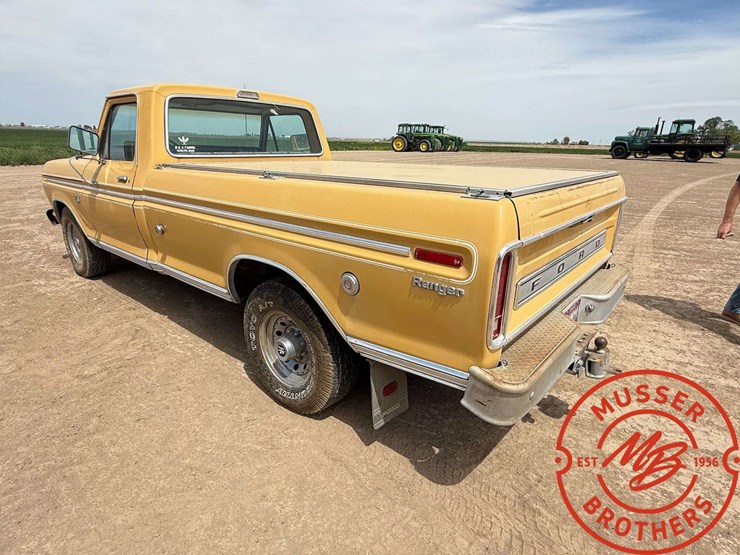 1974-ford-f250-image-4