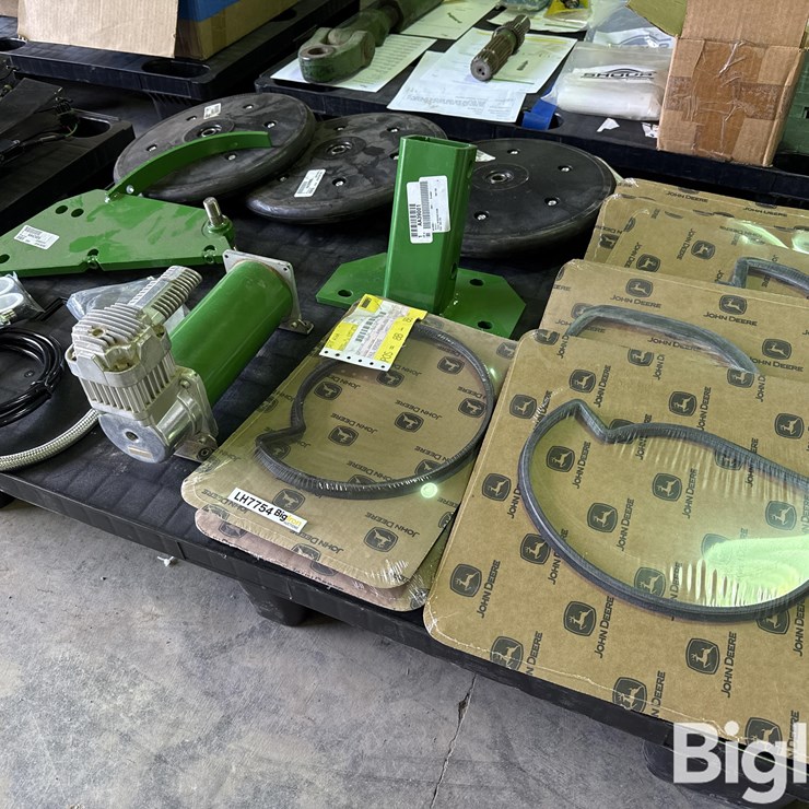 John Deere Planter Vacuum Seals/Closing Wheel Assembly/Bracket/Opening Shank/Down PSI Air Compressor