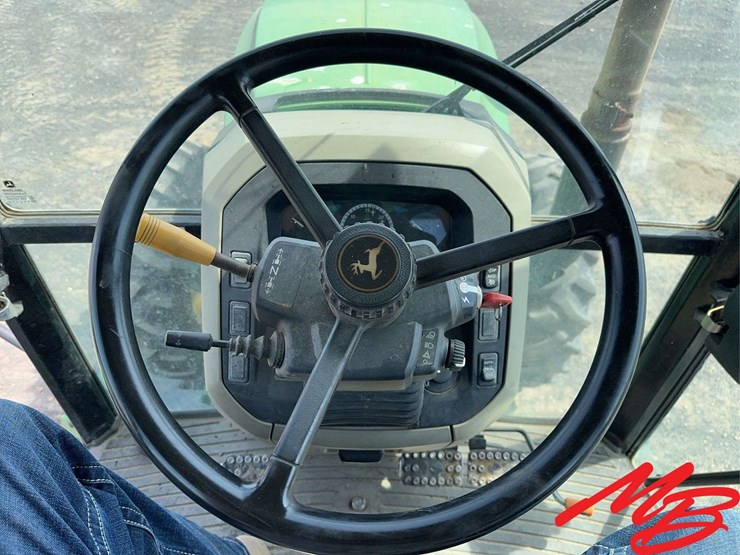 2012-john-deere-5100m-image-30