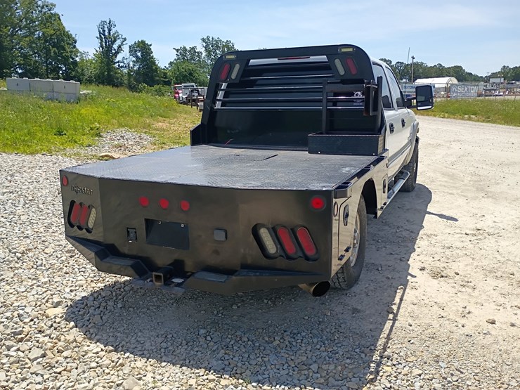 2005-gmc-sierra-2500-image-8
