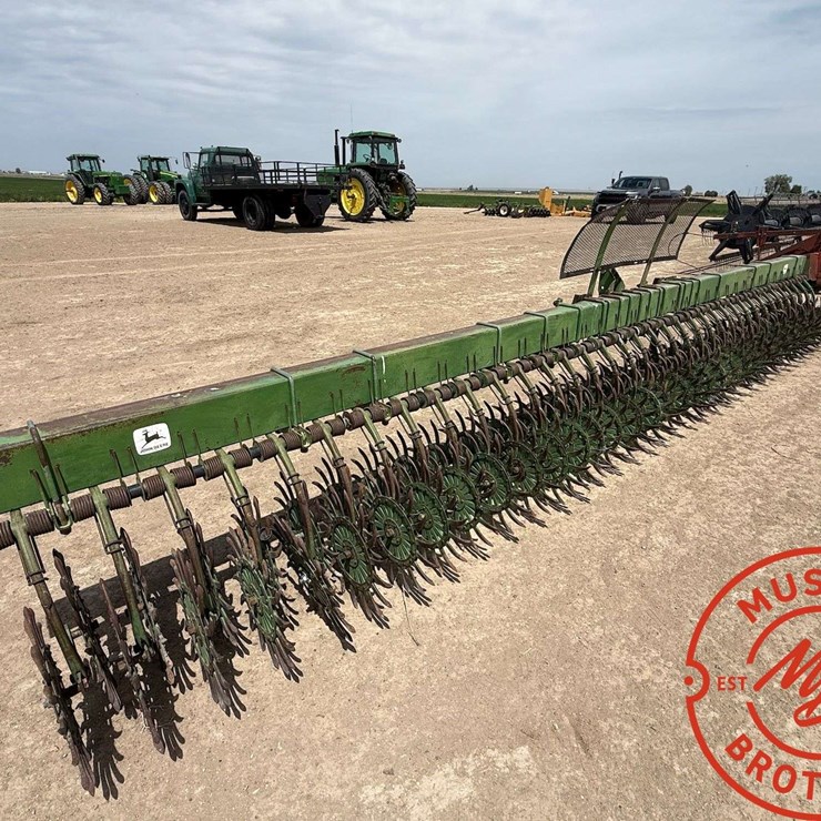 20' John Deere Rotary Hoe, 3-pt