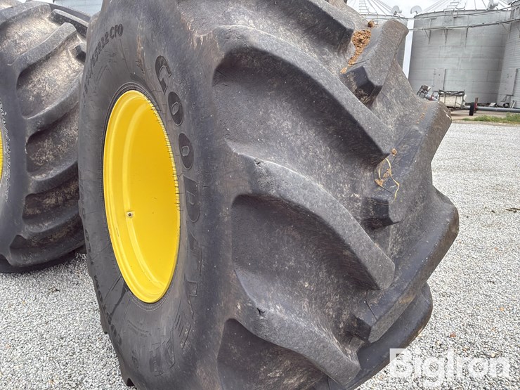 john-deere-r-image-11