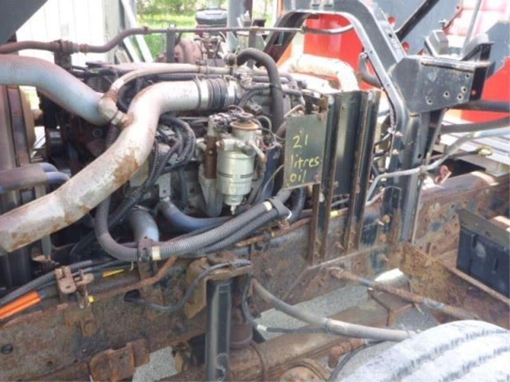 2005-gmc-t8500-image-23