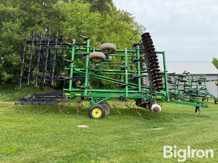 2014-john-deere-2310-image-4