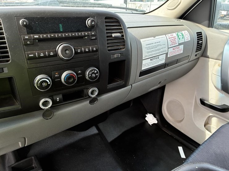2012-gmc-2500hd-image-21