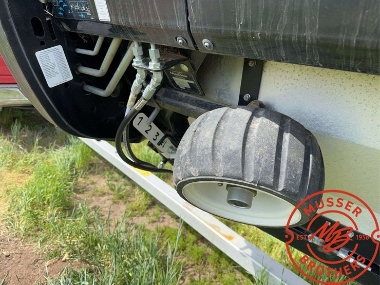 2021-mac-don-fd245-image-23