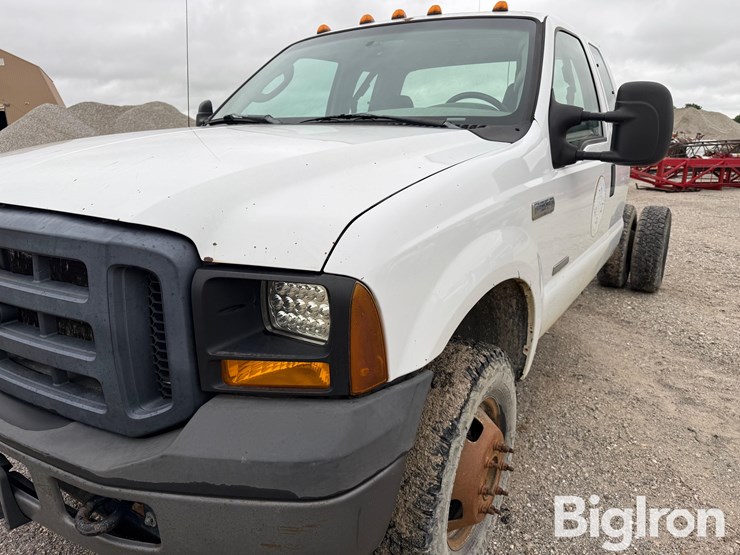 2006-ford-f350-image-18