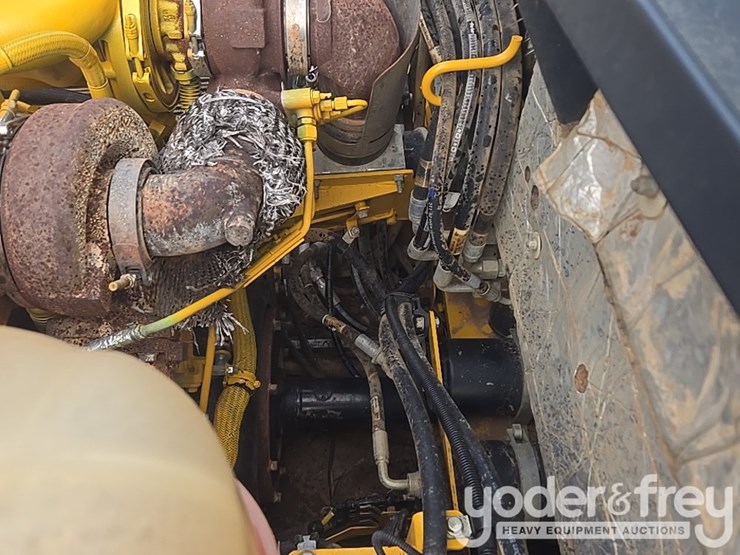 2023-deere-260e-image-37