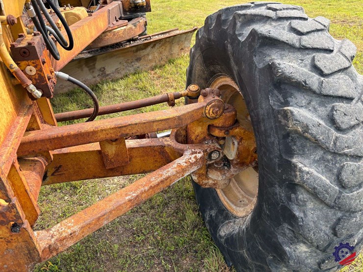 caterpillar-130g-image-26