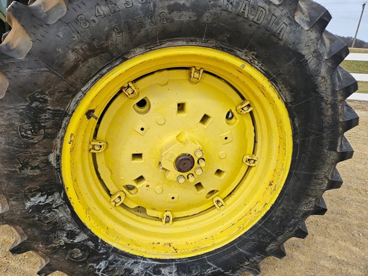 john-deere-2950-image-40