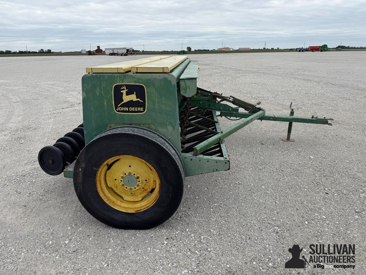 john-deere-8300-image-4