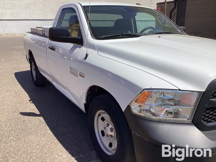 2015-ram-1500-tradesman-image-16
