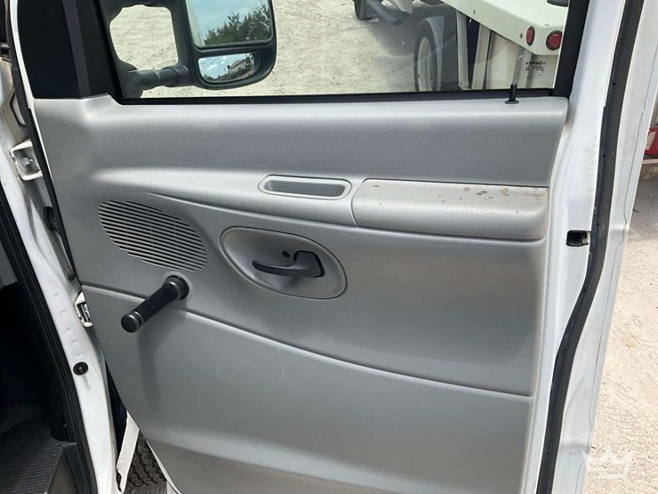 2007-ford-cargo-image-20
