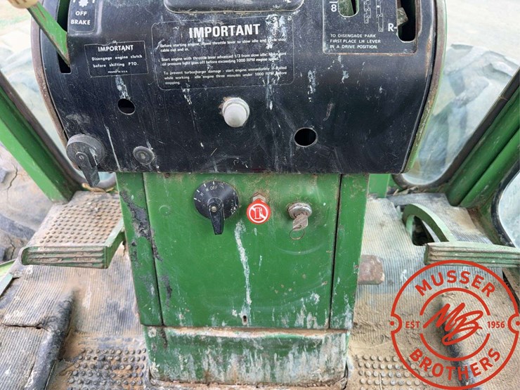 1975-john-deere-7020-image-36