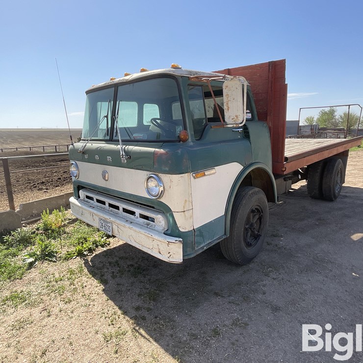 1970 FORD C600