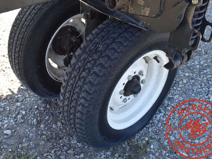 2009-case-ih-2152-image-36