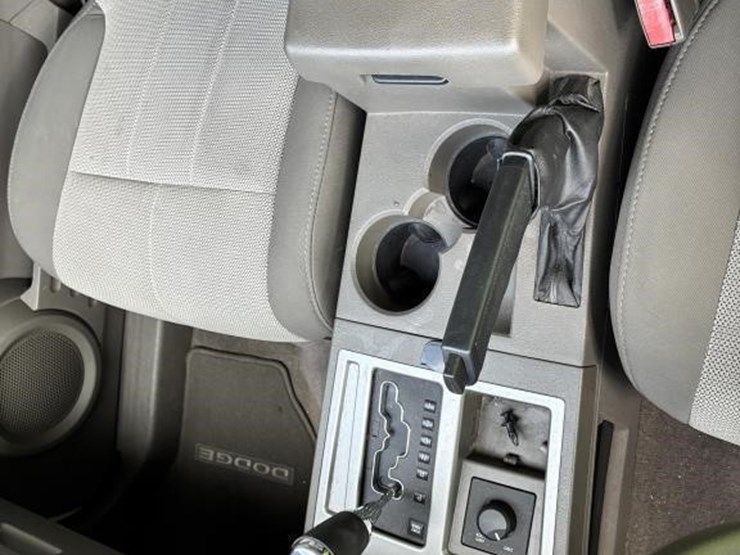 2008-dodge-nitro-image-19