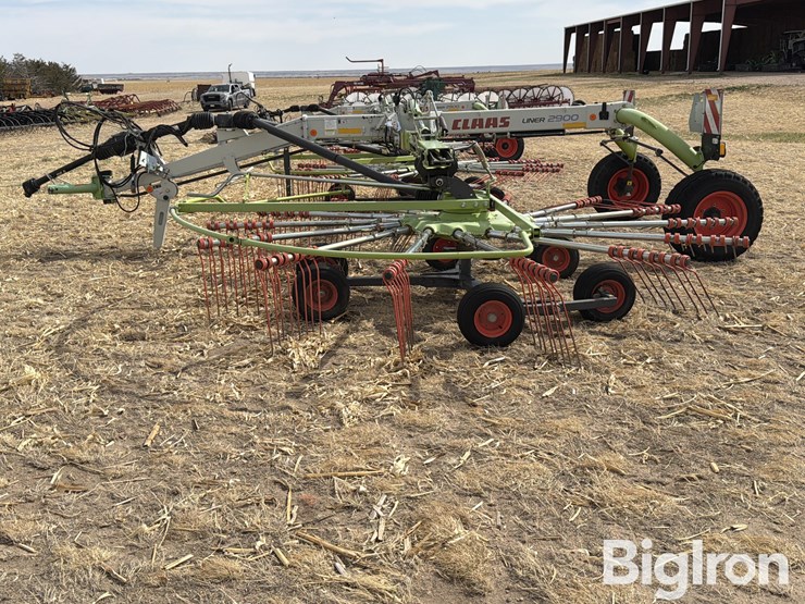 2015-claas-liner-2900-image-8
