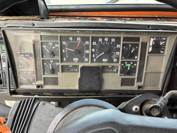 2001-international-4900-image-20