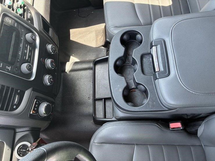2016-dodge-ram-1500-image-16
