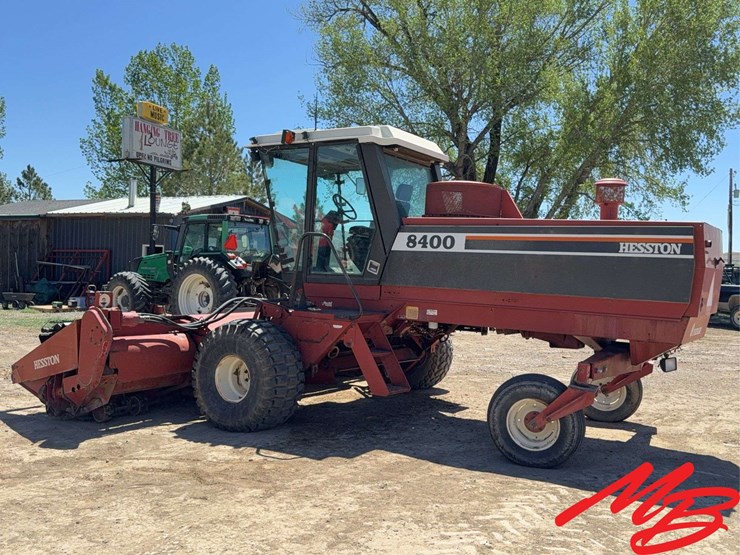 hesston-8400-image-3