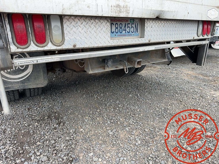 2008-ford-f550-image-33