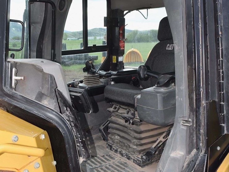 2010-caterpillar-d7e-image-55